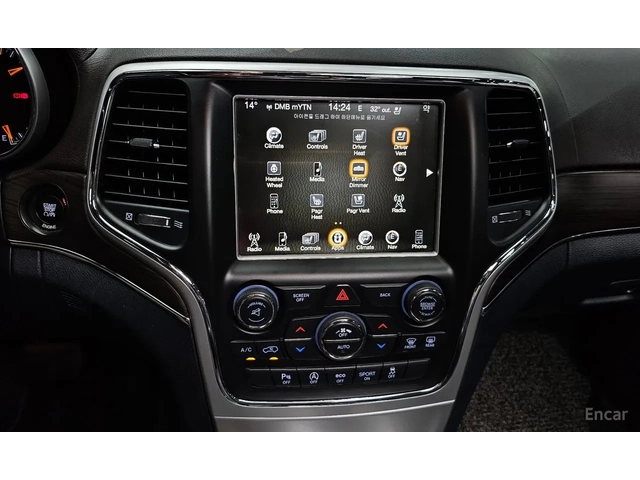 Jeep Grand cherokee 3.6 OVERLAND / ОБДУХ / DISTRONIC / TWO-TONE / PANO - автомобили, коли, обяви за нови и употребявани 9