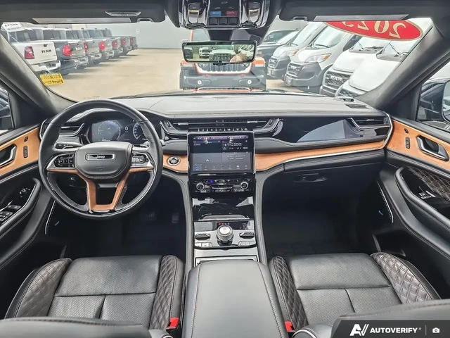 Jeep Grand cherokee Summit Reserve* МАСАЖ* 6места* V8 HEMI* FULL - автомобили, коли, обяви за нови и употребявани 10