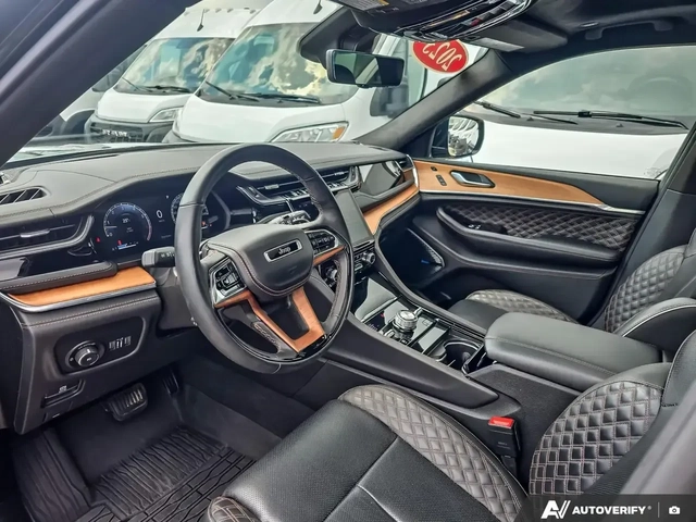 Jeep Grand cherokee Summit Reserve* МАСАЖ* 6места* V8 HEMI* FULL - автомобили, коли, обяви за нови и употребявани 15