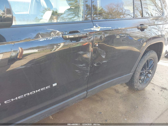 Jeep GRAND CHEROKEE L 3.6L V-6 DOHC, VVT, 293HP 4X4 Drive - автомобили, коли, обяви за нови и употребявани 5