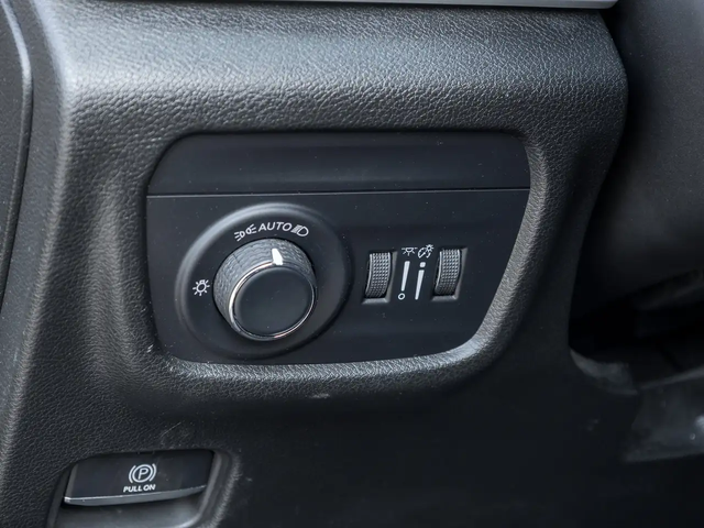Jeep Grand cherokee Laredo | 7-Seater | Keyless Entry | Blind Spot 4x4 - автомобили, коли, обяви за нови и употребявани 14