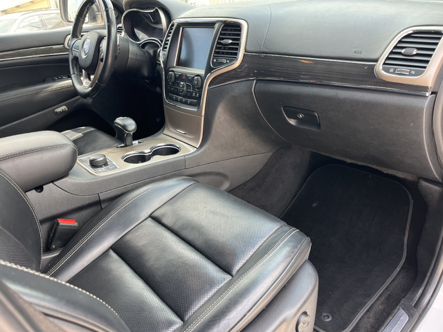 Jeep Grand cherokee Overland 3.6 - автомобили, коли, обяви за нови и употребявани 11