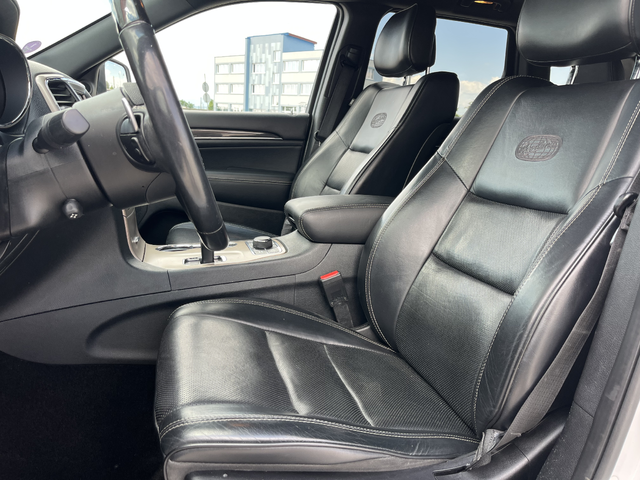 Jeep Grand cherokee Overland 3.6 - автомобили, коли, обяви за нови и употребявани 8