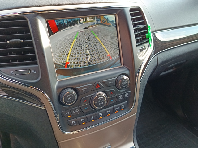 Jeep Grand Cherokee Overland - автомобили, коли, обяви за нови и употребявани 9