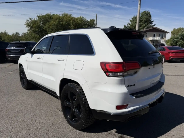 Jeep Grand cherokee OVERLAND V8 5.7L 4X4 CUIR TOIT PANORAMIQUE FULL! 4x4 - автомобили, коли, обяви за нови и употребявани 5