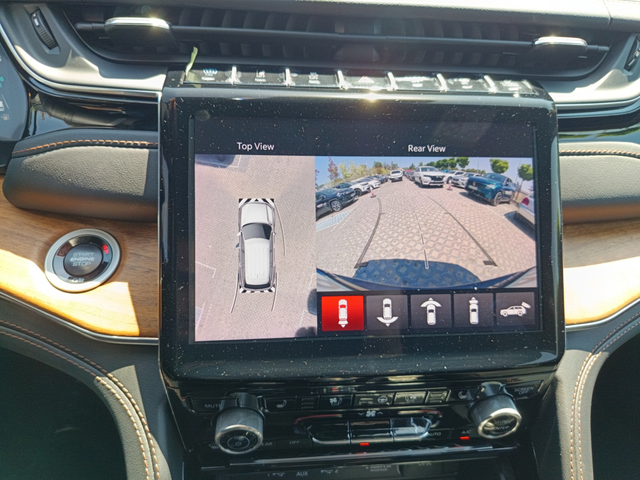 Jeep Grand Cherokee SUMMIT - автомобили, коли, обяви за нови и употребявани 10