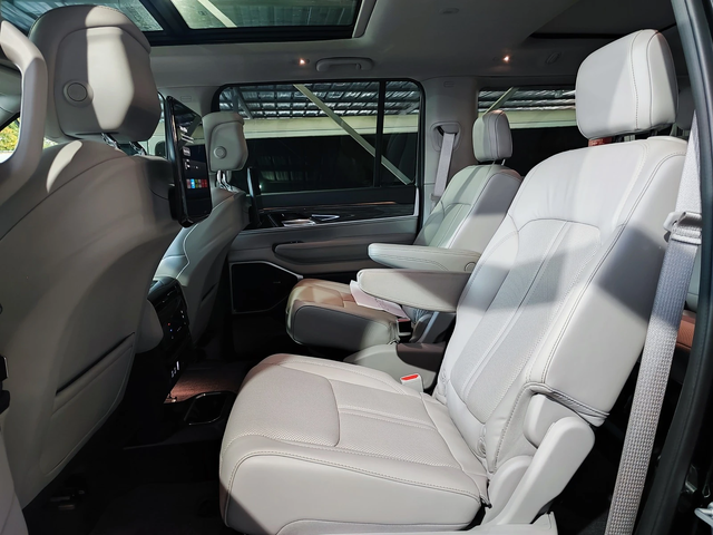 Jeep Grand Wagoneer WAGONEER SERIES III, Etorque - автомобили, коли, обяви за нови и употребявани 8