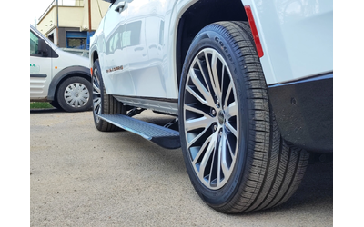 jeep-grand-wagoneer - 4