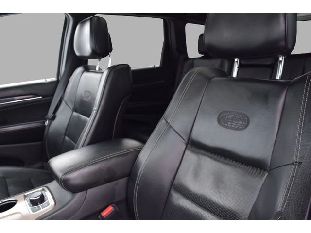 Jeep Grand Wagoneer OVERLAND - автомобили, коли, обяви за нови и употребявани 12