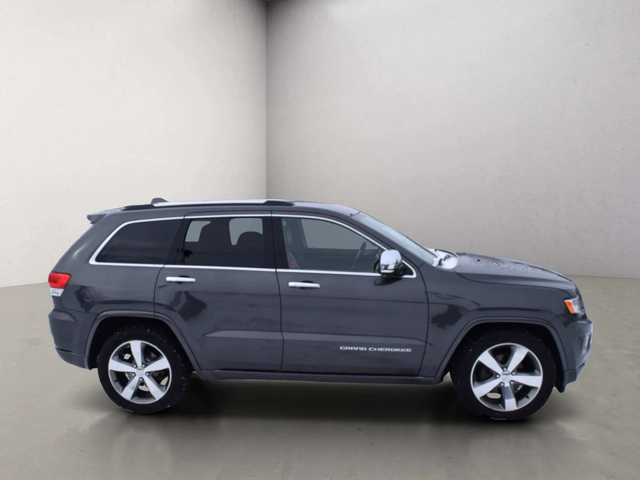 Jeep Grand Wagoneer OVERLAND - автомобили, коли, обяви за нови и употребявани 3