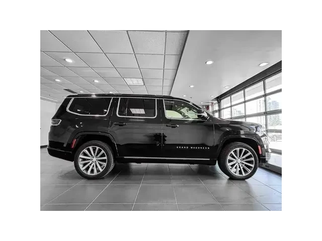 Jeep Grand Wagoneer 6.4 V8 * AWD * CARFAX * - автомобили, коли, обяви за нови и употребявани 1