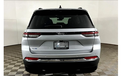 jeep-grand-wagoneer - 3