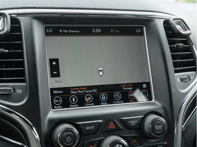 Jeep Grand Wagoneer Cherokee Limited - автомобили, коли, обяви за нови и употребявани 9