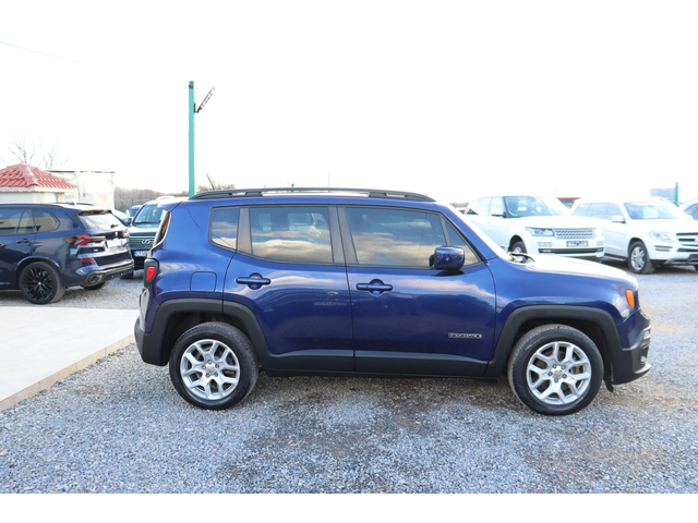 Jeep Renegade 2.4i* 185* k.c* 4x4* LATITUDE* - автомобили, коли, обяви за нови и употребявани 2