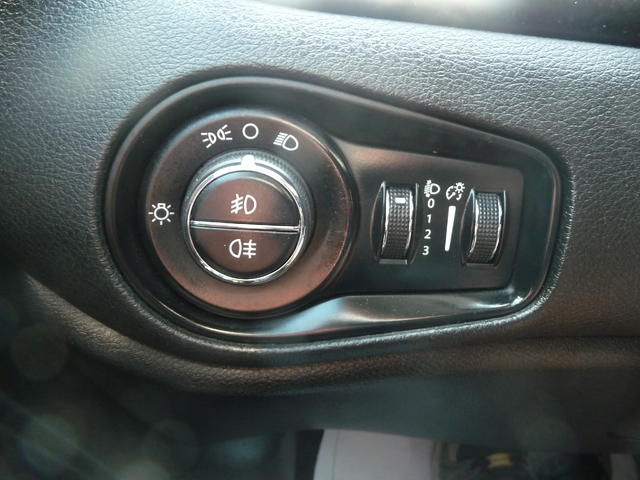 Jeep Renegade 2.0M-jet KEYLESS GO ПЕРФЕКТЕН - автомобили, коли, обяви за нови и употребявани 11