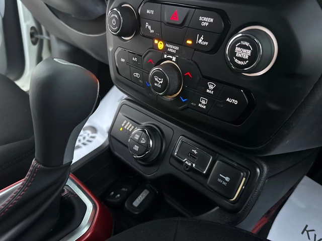 Jeep Renegade 2.0 m.jet 4х4 Собствен лизинг !!! - автомобили, коли, обяви за нови и употребявани 15
