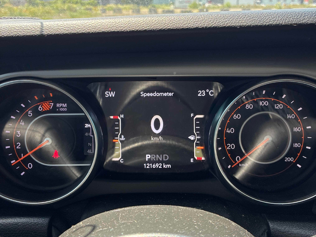 Jeep Wrangler 2.0L 4cyl 4WD - автомобили, коли, обяви за нови и употребявани 7