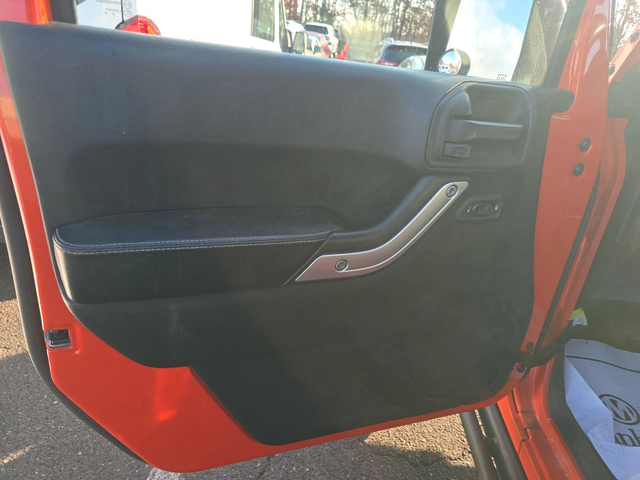 Jeep Wrangler Unlimited Rubicon Hard Rock Edition - автомобили, коли, обяви за нови и употребявани 7