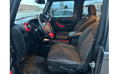 Jeep Wrangler Sahara 4WD - автомобили, коли, обяви за нови и употребявани 11