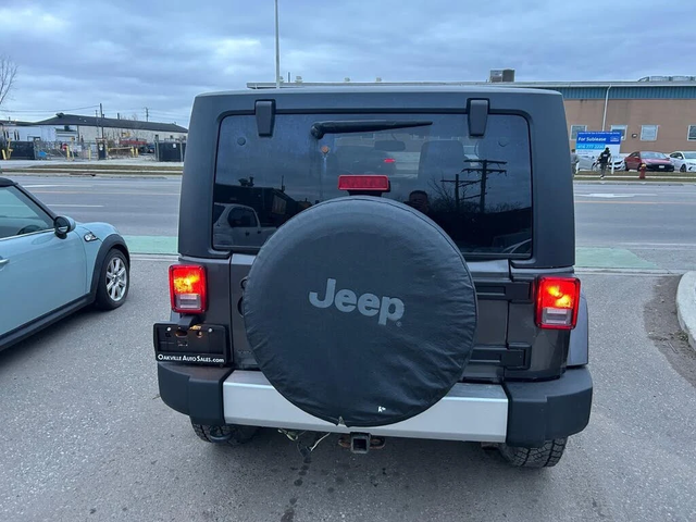 Jeep Wrangler Sahara 4WD - автомобили, коли, обяви за нови и употребявани 4