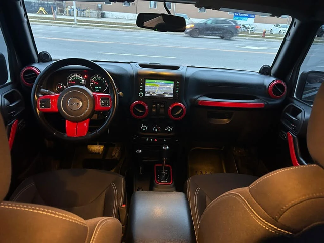 Jeep Wrangler Sahara 4WD - автомобили, коли, обяви за нови и употребявани 8