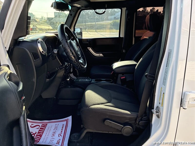 Jeep Wrangler Unlimited Sahara - автомобили, коли, обяви за нови и употребявани 11