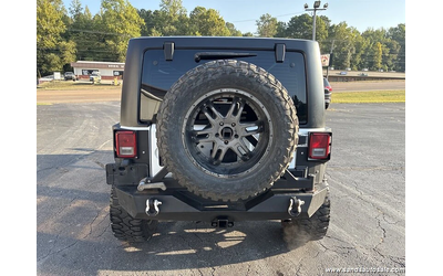 Jeep Wrangler Unlimited Sahara - автомобили, коли, обяви за нови и употребявани 6