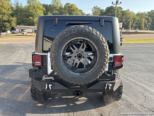 Jeep Wrangler Unlimited Sahara - автомобили, коли, обяви за нови и употребявани 6