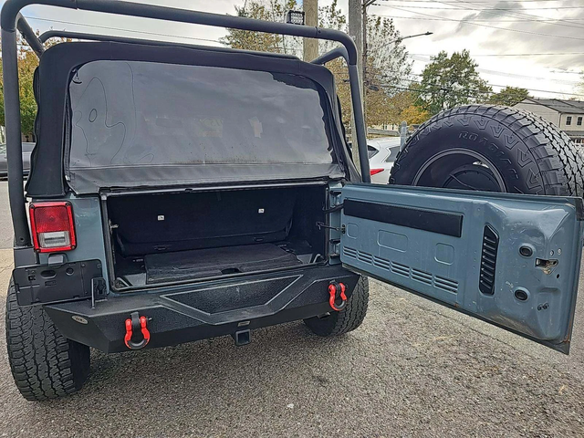 Jeep Wrangler Sport - автомобили, коли, обяви за нови и употребявани 3