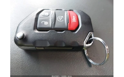 Jeep Wrangler 4XE SUMMIT 4XE - автомобили, коли, обяви за нови и употребявани 13