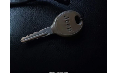 Jeep Wrangler SPORT - автомобили, коли, обяви за нови и употребявани 9