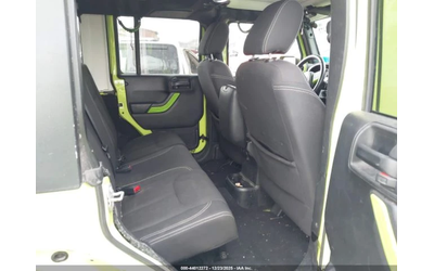 Jeep Wrangler UNLIMITED SAHARA - автомобили, коли, обяви за нови и употребявани 7