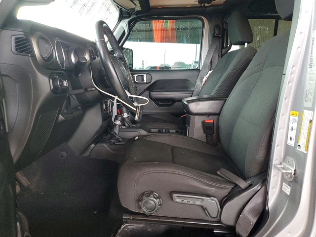 Jeep Wrangler 3.6* UNLIMITED SPORT* РЕАЛНИ КМ - автомобили, коли, обяви за нови и употребявани 7