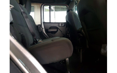 Jeep Wrangler 3.6* UNLIMITED SPORT* РЕАЛНИ КМ - автомобили, коли, обяви за нови и употребявани 9