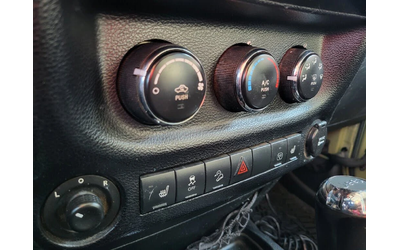 Jeep Wrangler RUBIKON - автомобили, коли, обяви за нови и употребявани 12