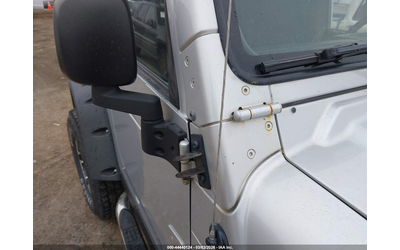 jeep-wrangler-4-0l-i-6-190hp-4x4-drive - 5