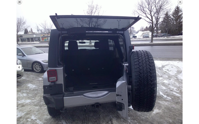 Jeep Wrangler UNLIMITED* SAHARA* 3.6* V6* - автомобили, коли, обяви за нови и употребявани 13