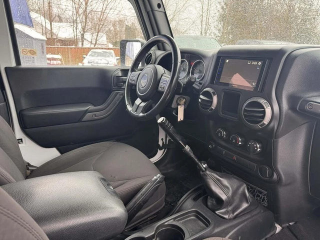 Jeep Wrangler АвтоКредит* (ЦЕНА ДО БГ)Wrangler Sport - автомобили, коли, обяви за нови и употребявани 12