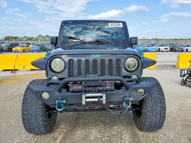 Jeep Wrangler UNLIMITED SPORT - автомобили, коли, обяви за нови и употребявани 0