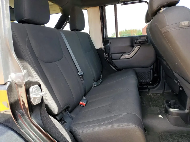 Jeep Wrangler UNLIMITED SPORT - автомобили, коли, обяви за нови и употребявани 7