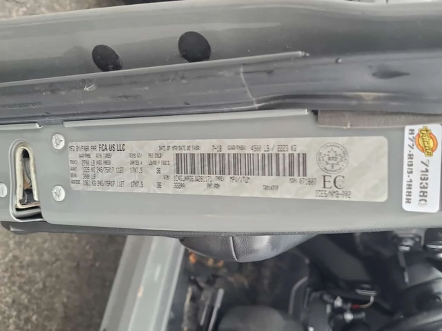 Jeep Wrangler SPORT S/CARFAX/ - автомобили, коли, обяви за нови и употребявани 10