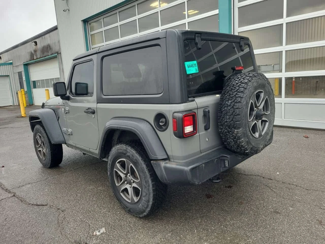 Jeep Wrangler SPORT S/CARFAX/ - автомобили, коли, обяви за нови и употребявани 3