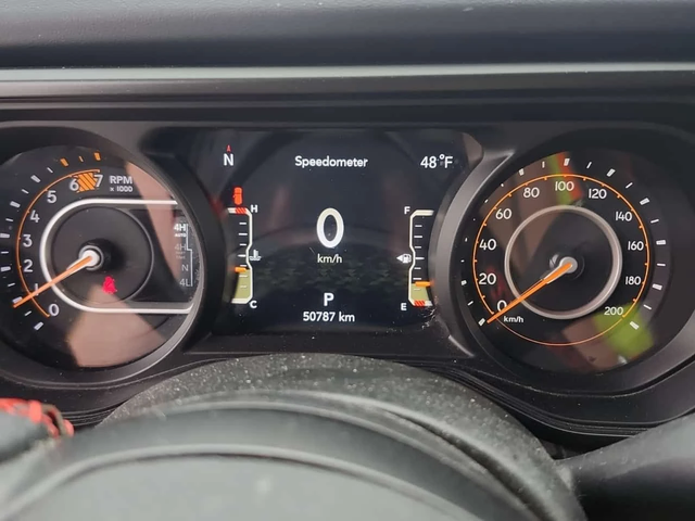Jeep Wrangler RUBICON 392 * CARFAX * One owner * Без инциденти * - автомобили, коли, обяви за нови и употребявани 6