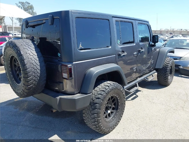 Jeep Wrangler UNLIMITED SPORT 4X4 - автомобили, коли, обяви за нови и употребявани 5