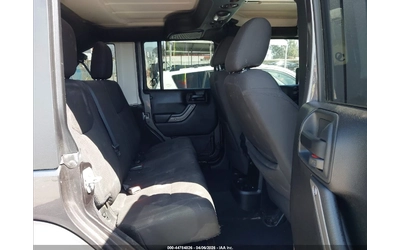 Jeep Wrangler UNLIMITED SPORT 4X4 - автомобили, коли, обяви за нови и употребявани 8