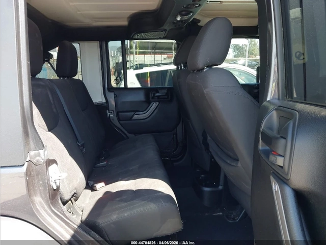 Jeep Wrangler UNLIMITED SPORT 4X4 - автомобили, коли, обяви за нови и употребявани 8