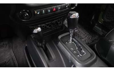 Jeep Wrangler 75TH SPECIAL EDITION* КАТО НОВ* КРАЙНА ЦЕНА - автомобили, коли, обяви за нови и употребявани 11