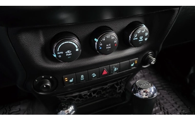 Jeep Wrangler 75TH SPECIAL EDITION* КАТО НОВ* КРАЙНА ЦЕНА - автомобили, коли, обяви за нови и употребявани 7