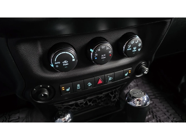 Jeep Wrangler 75TH SPECIAL EDITION* КАТО НОВ* КРАЙНА ЦЕНА - автомобили, коли, обяви за нови и употребявани 7