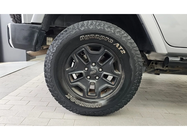 Jeep Wrangler 4Х4 * КОЖА * ПОДГРЕВИ * КАМЕРА - автомобили, коли, обяви за нови и употребявани 13